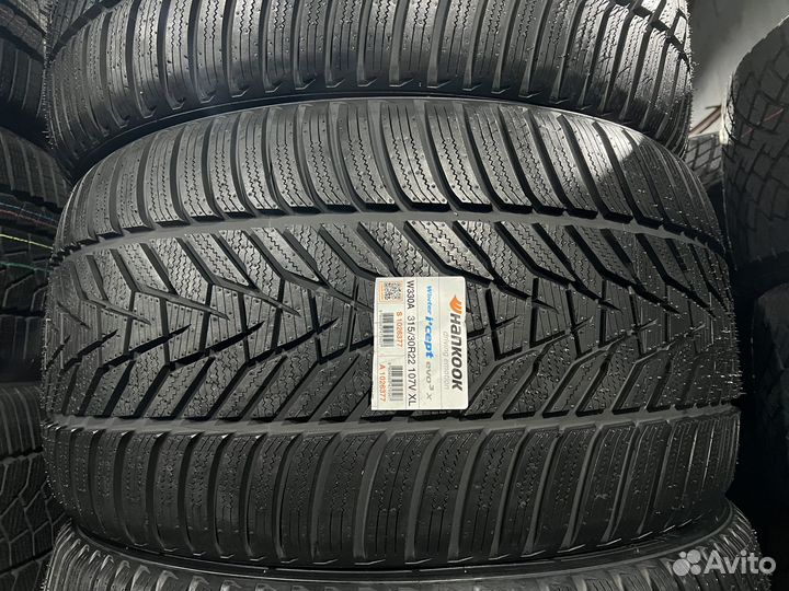 Hankook Winter I'Cept Evo 3 X W330A 315/30 R22 и 285/35 R22 109V