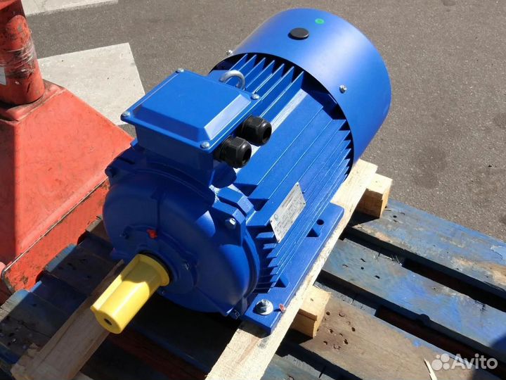 Электродвигатель аир 200L8 (22кВт/750об.мин)