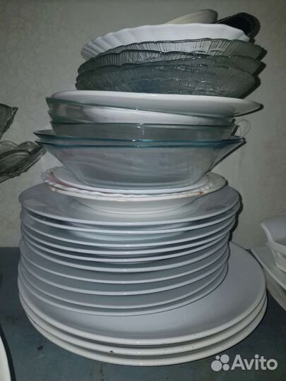 Тарелки, блюдца
