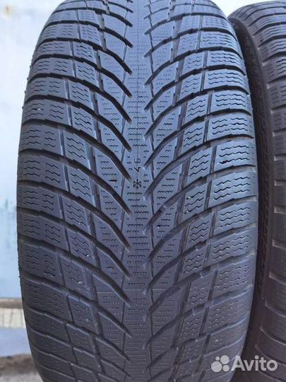Nokian Tyres WR Snowproof P 205/45 R17 88V