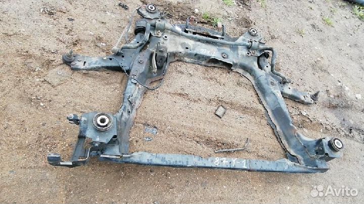 Балка передняя/подрамник Volvo V60