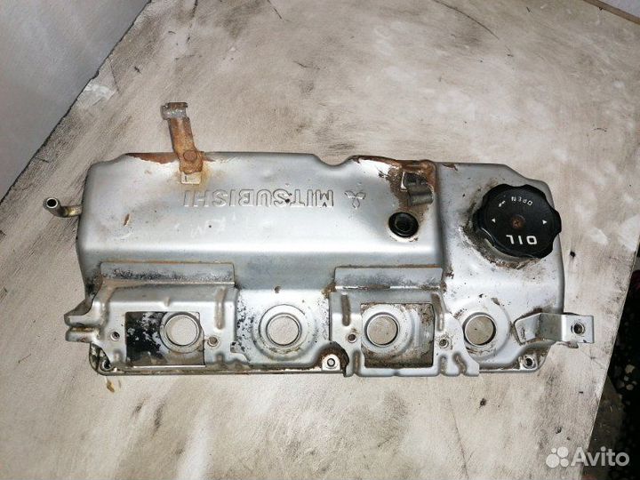 Крышка головки блока цилиндров Mitsubishi Lancer