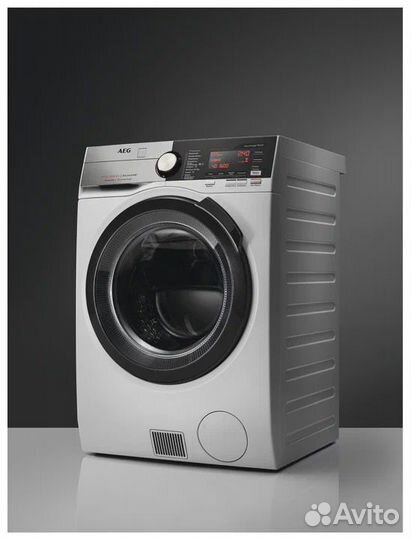 Стиральная машина с сушкой AEG L9wbcn61B, белый