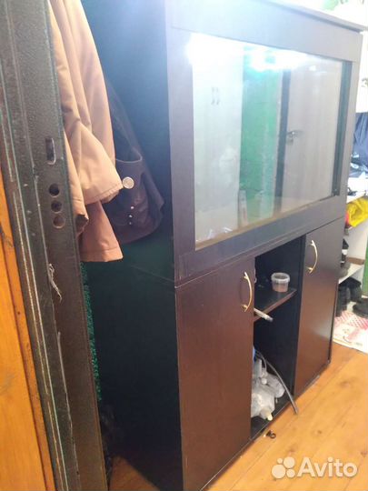 Аквариум с тумбой 200литров,3 тысячи