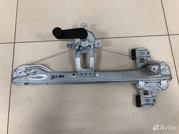 Стеклоподъемник механ. задний левый Opel Mokka 201