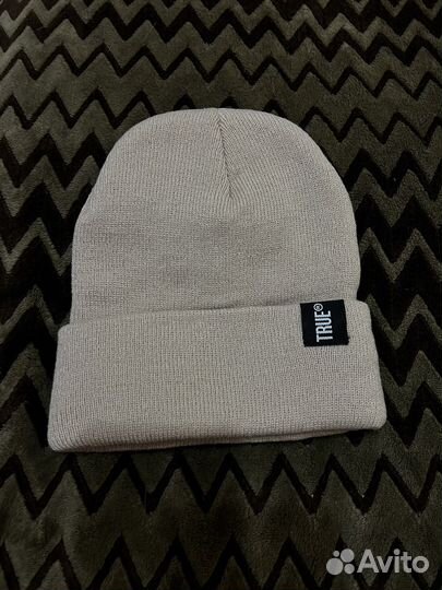 Шапка новая