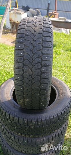 Yokohama Ice Guard IG60 215/65 R16