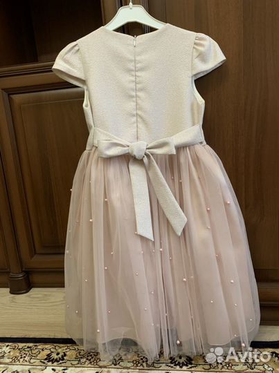 Продам платье для девочки