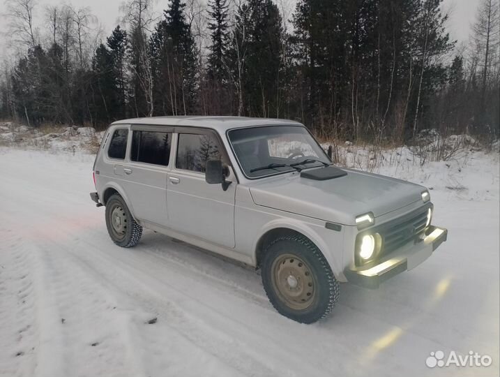 LADA 4x4 (Нива) 1.7 МТ, 2009, 151 400 км