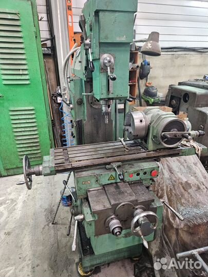 Токарь Дмитров