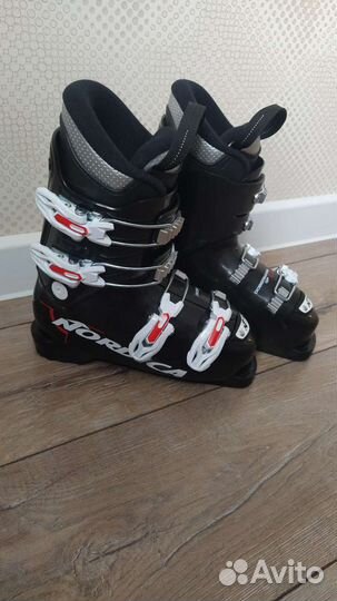 Горнолыжные ботинки детские 21.5