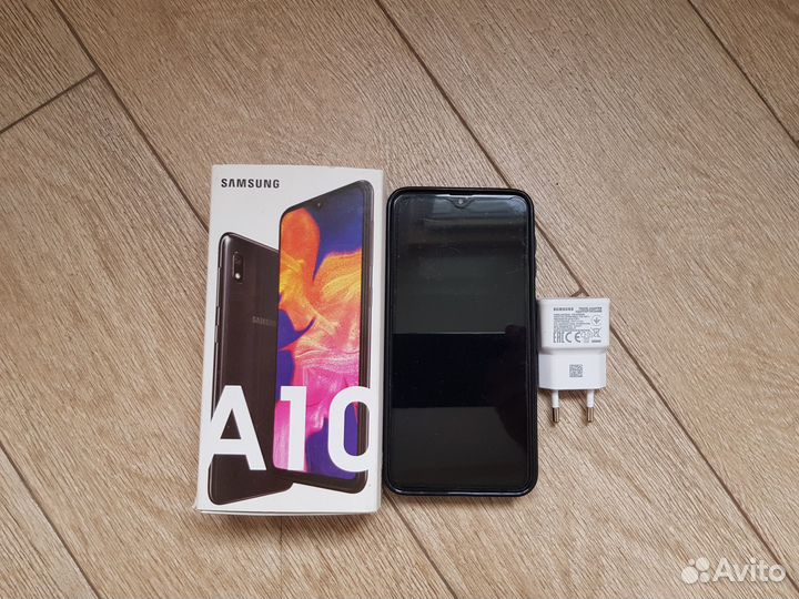 Samsung Galaxy A10, 2/32 ГБ