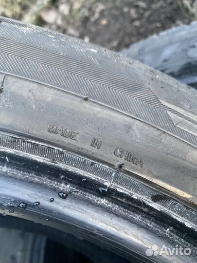 Maxxis Bravo HP-M3 235/50 R19