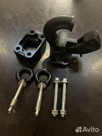 Фаркоп на Toyota оригинал