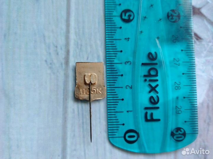 Значок СССР.Бакы.Баку. На иголке