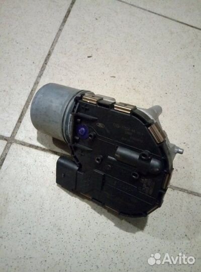 Моторчик стеклоочистителя передний левый Ford