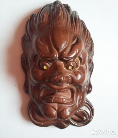 Маска, статуэтка,пепельница