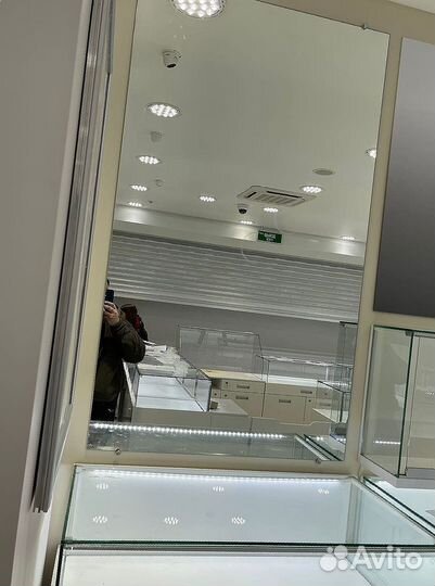 Зеркала под заказ на стену