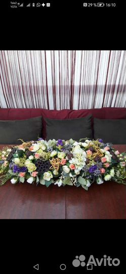 Декоративная композиция для праздничного стола