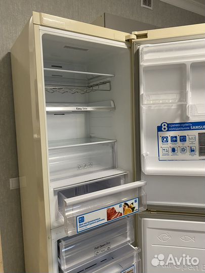 Холодильник samsung
