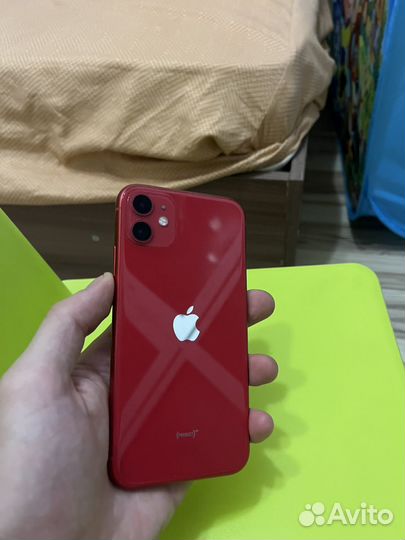 iPhone 11, 64 ГБ