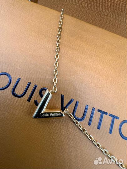 Колье Louis Vuitton