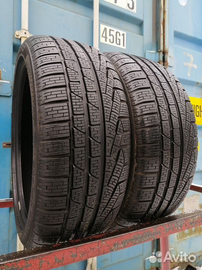 Pirelli Winter Sottozero II 215/40 R18