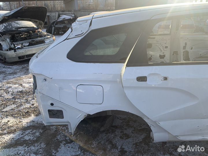 Четверть задняя правая vesta sw