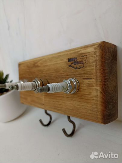 Ключница настенная