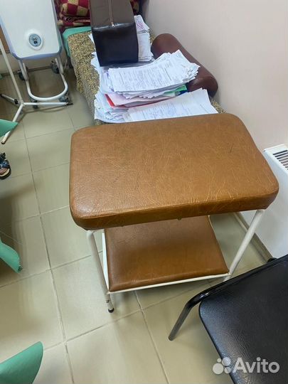 Медицинская тумба