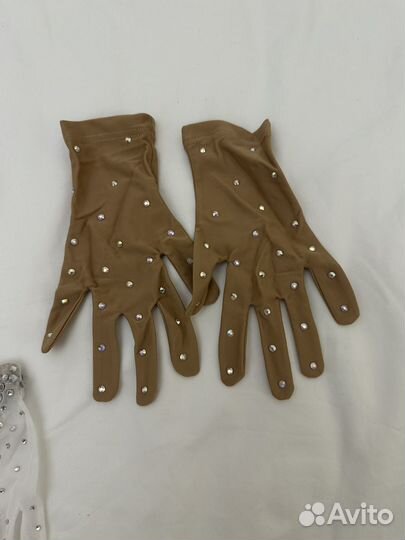 Вещи для фигурного катания, перчатки