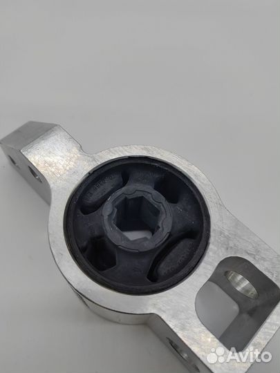 Сайлентблок VAG Арт. 1K0199232K