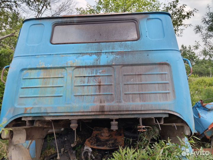 Кабина Урал