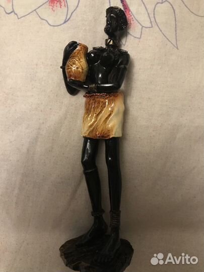 Африканские статуэтки