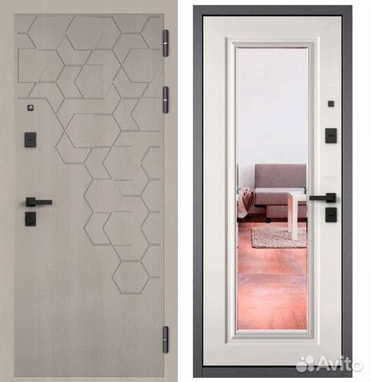 Дверь с зеркалом