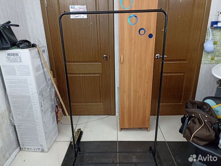 Вешалка напольная