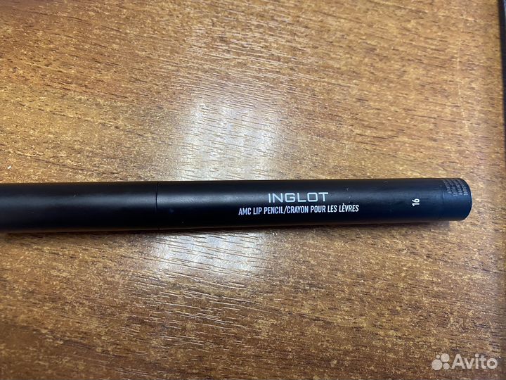 Карандаш для губ inglot