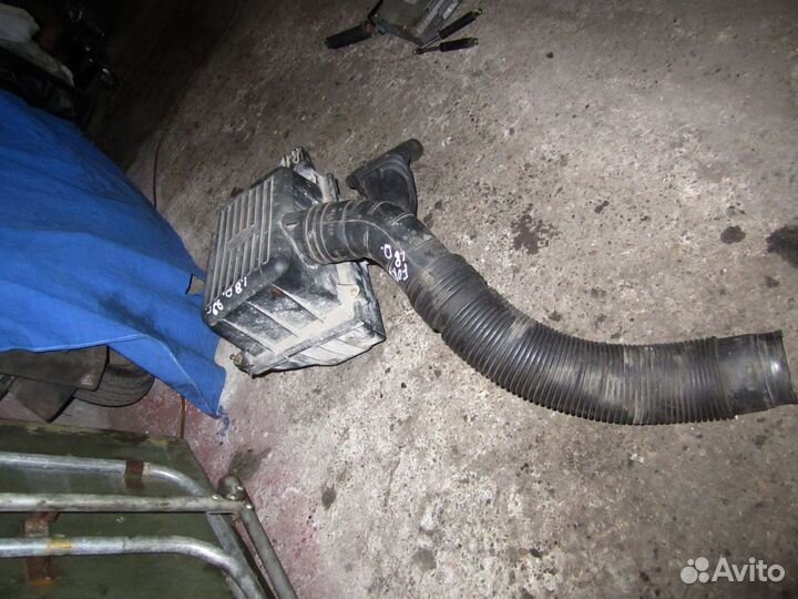 Корпус воздушного фильтра ford escort 1.8d впуск