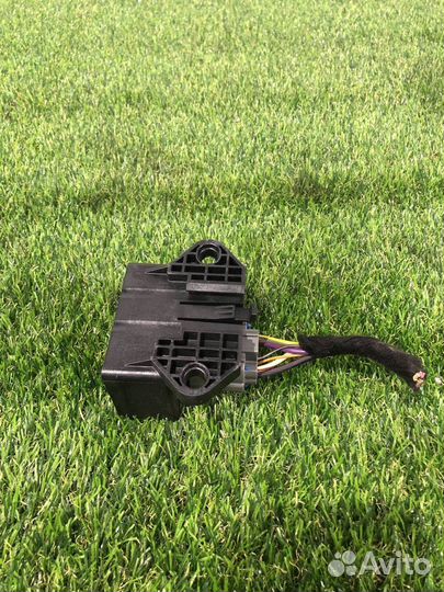 Блок управления топливным насосом Ford Mustang