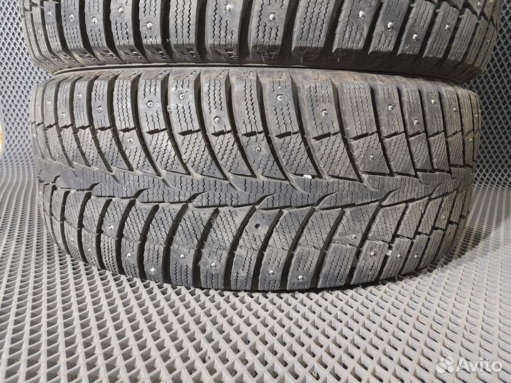 Laufenn I Fit Ice LW 71 235/55 R17