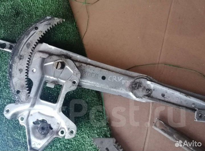 Трапеция задняя стекла на Honda CR-V 1996-2002