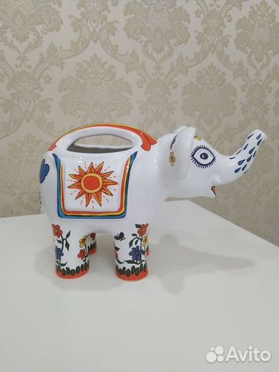 Статуэтки майолика