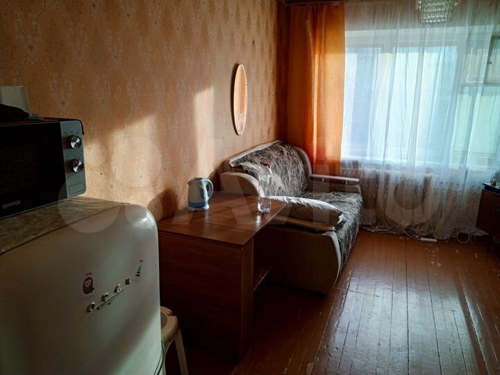 Комната 13 м² в 5-к., 4/5 эт.