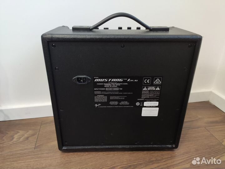 Комбоусилитель Fender Mustang I V.2