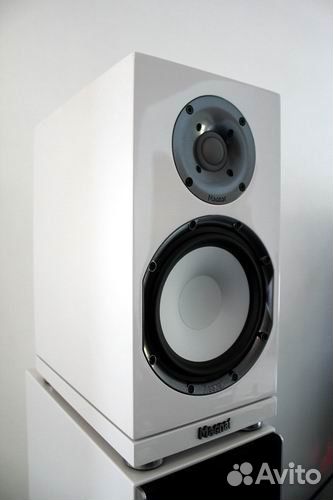 Полочная акустика Magnat Quantum 803