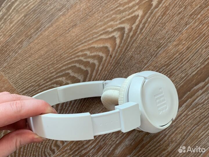 Беспроводные наушники