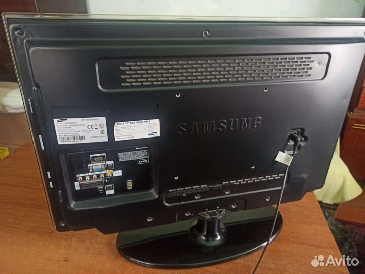 Телевизор Samsung 32 дюйма