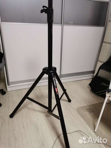 Две Стойки под колонки. Цена за обе