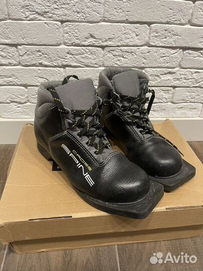 Лыжные ботинки 36 размер