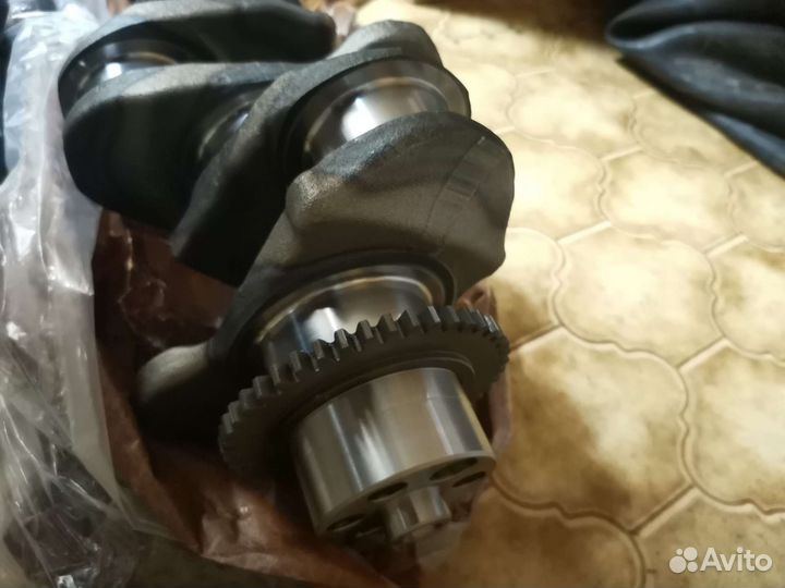 Коленвал MB906